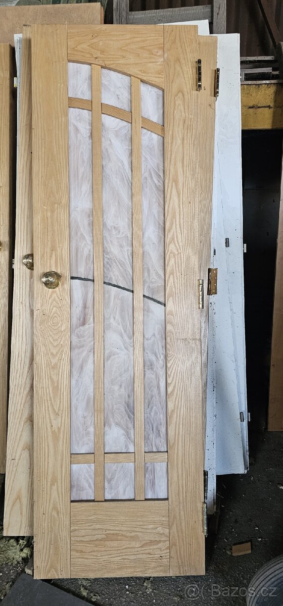 Dvere do drevenych ramu