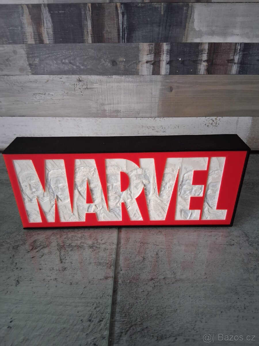 Lightbox Marvel