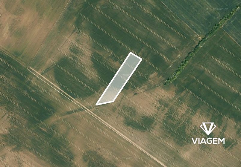 Pole 16 347 m²