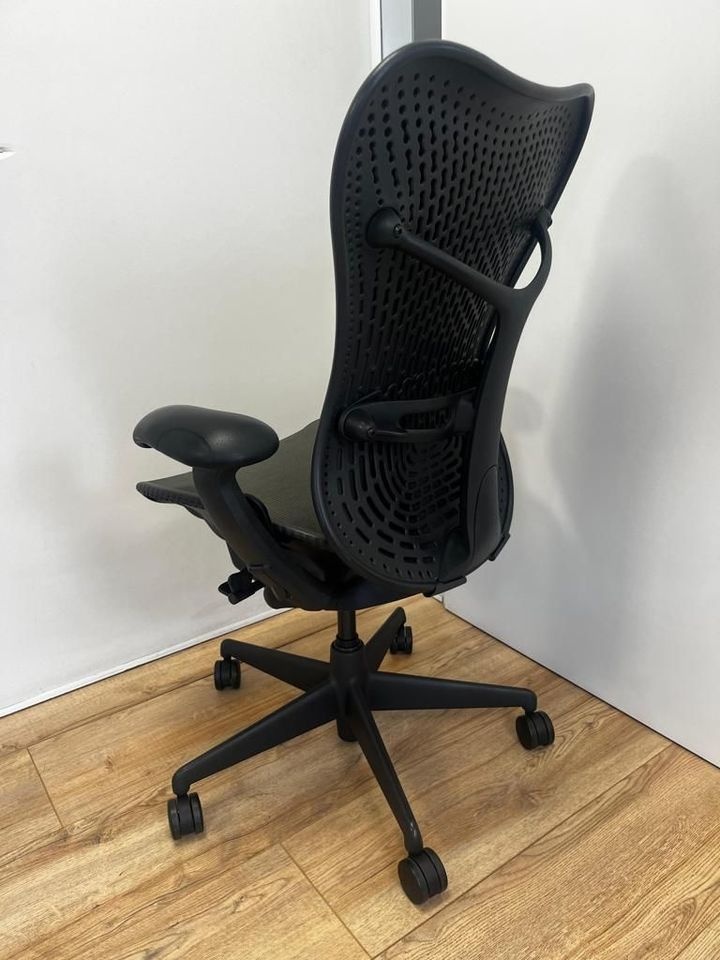 Kancelářská židle Herman Miller Mirra Full Option Butterfly