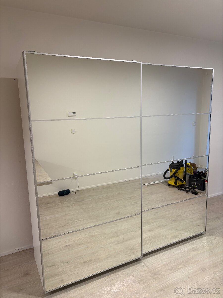 Šatní skříň IKEA PAX