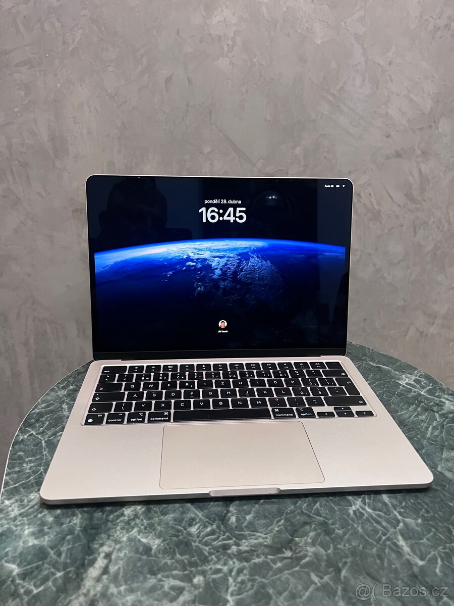 MacBook Air 13,6 M2 [8gb/256gb] záruka