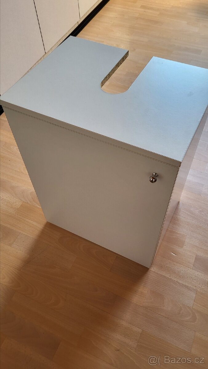 skříňka pod umyvadlo