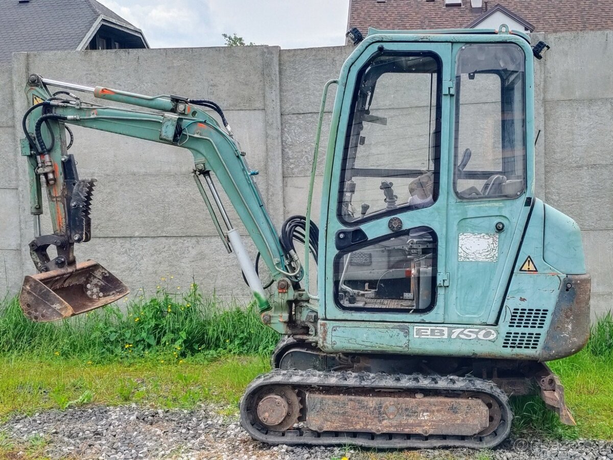 BAGR Volvo Pel Job EB150 - roztahovací podvozek, 1750 kg