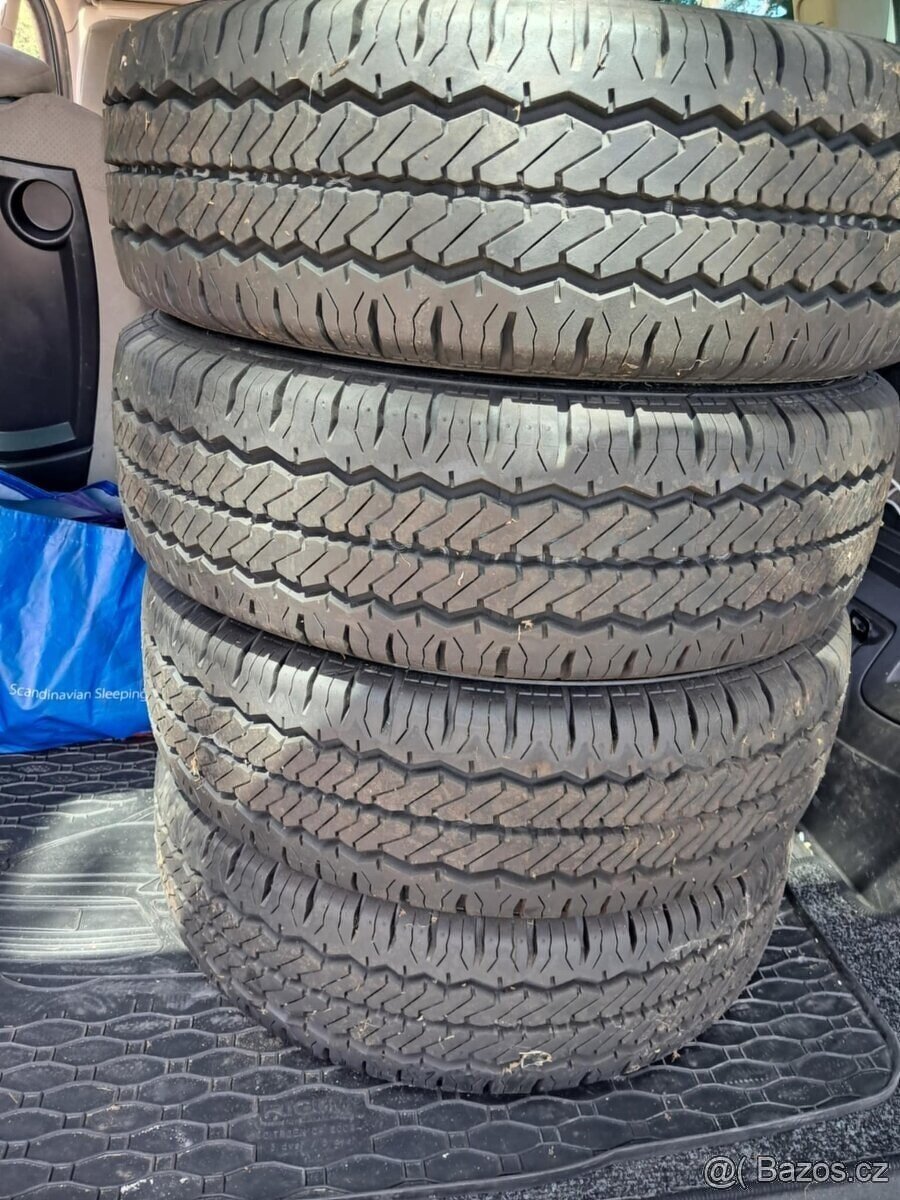 195/70R15C Ford transit Letní sada