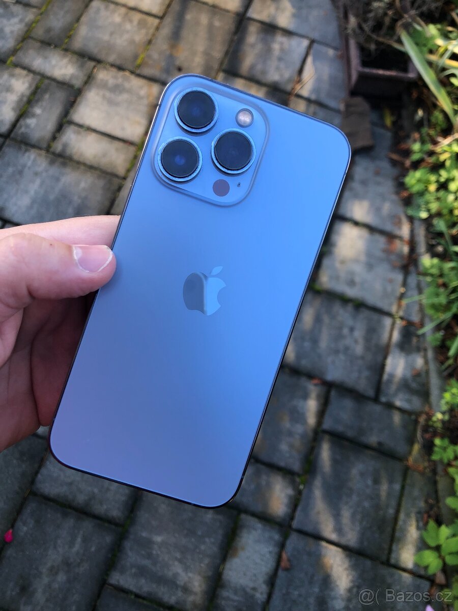 iPhone 13 PRO 128Gb...lehce opotřebený...modrý