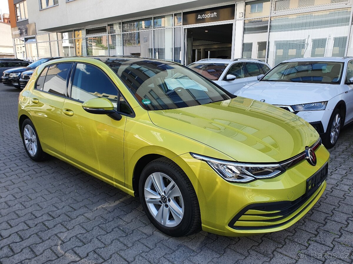 VW Golf 8 1.5TSI 96kW Hatchback Man. 34tkm Ambient ACC Qi