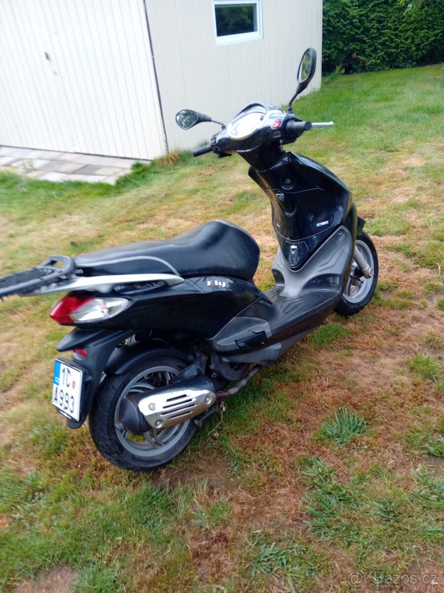 Prodám skutr piaggio fly 125 rv 2013