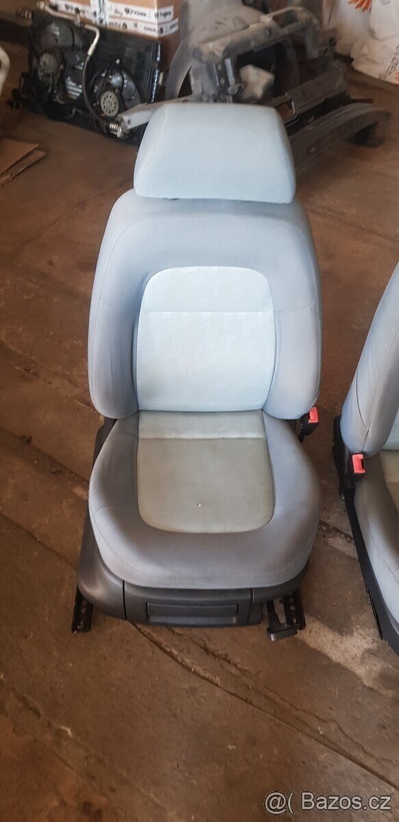 Škoda fabia 1 sedačky