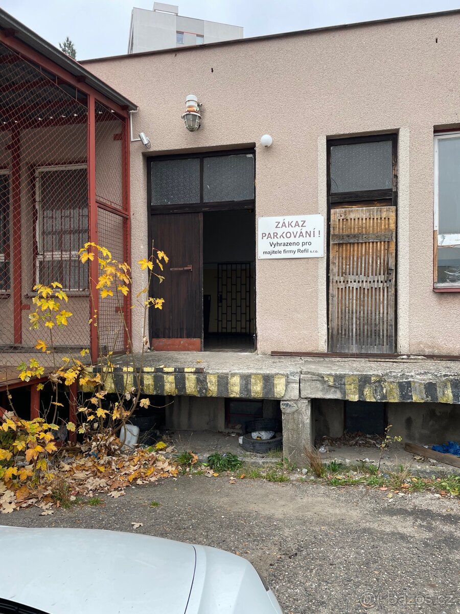 Pronájem skladu v Hradci Králové