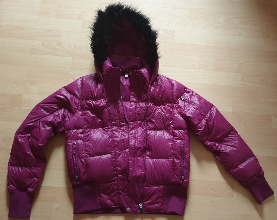 Fialová zimní bunda Nike s kapucí