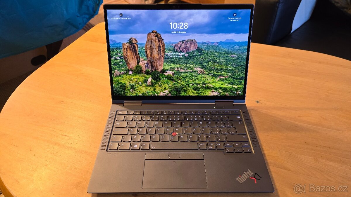 Lenovo Thinkpad X1 Yoga Gen 7 - konvertibilní