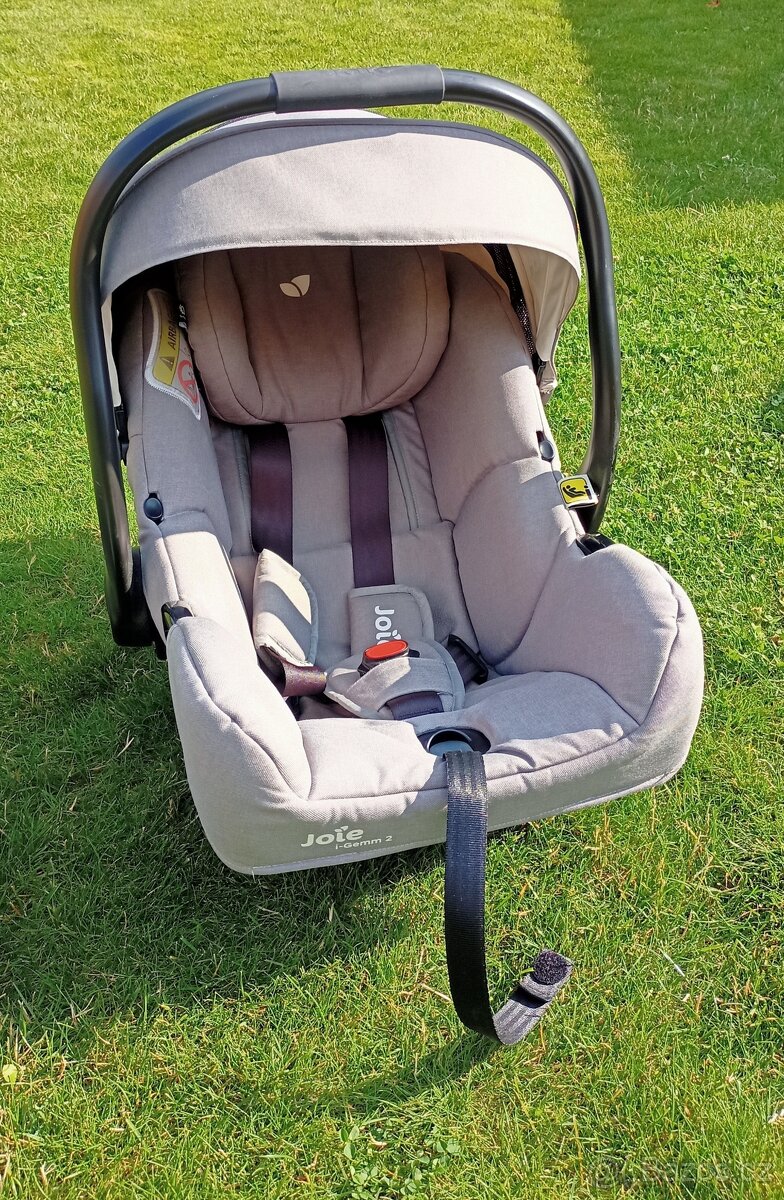 Autosedačka Joie do 13 kg