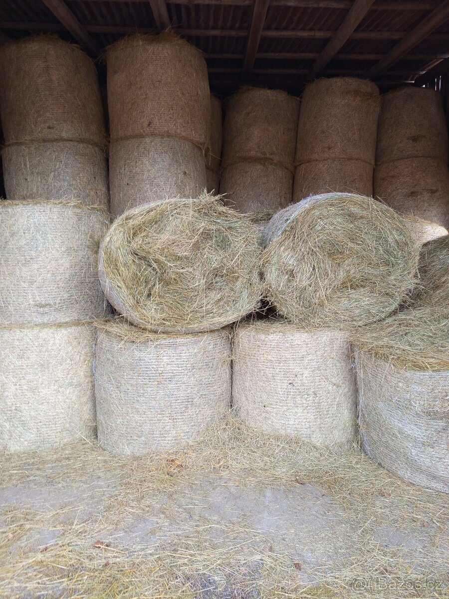 Prodáme seno