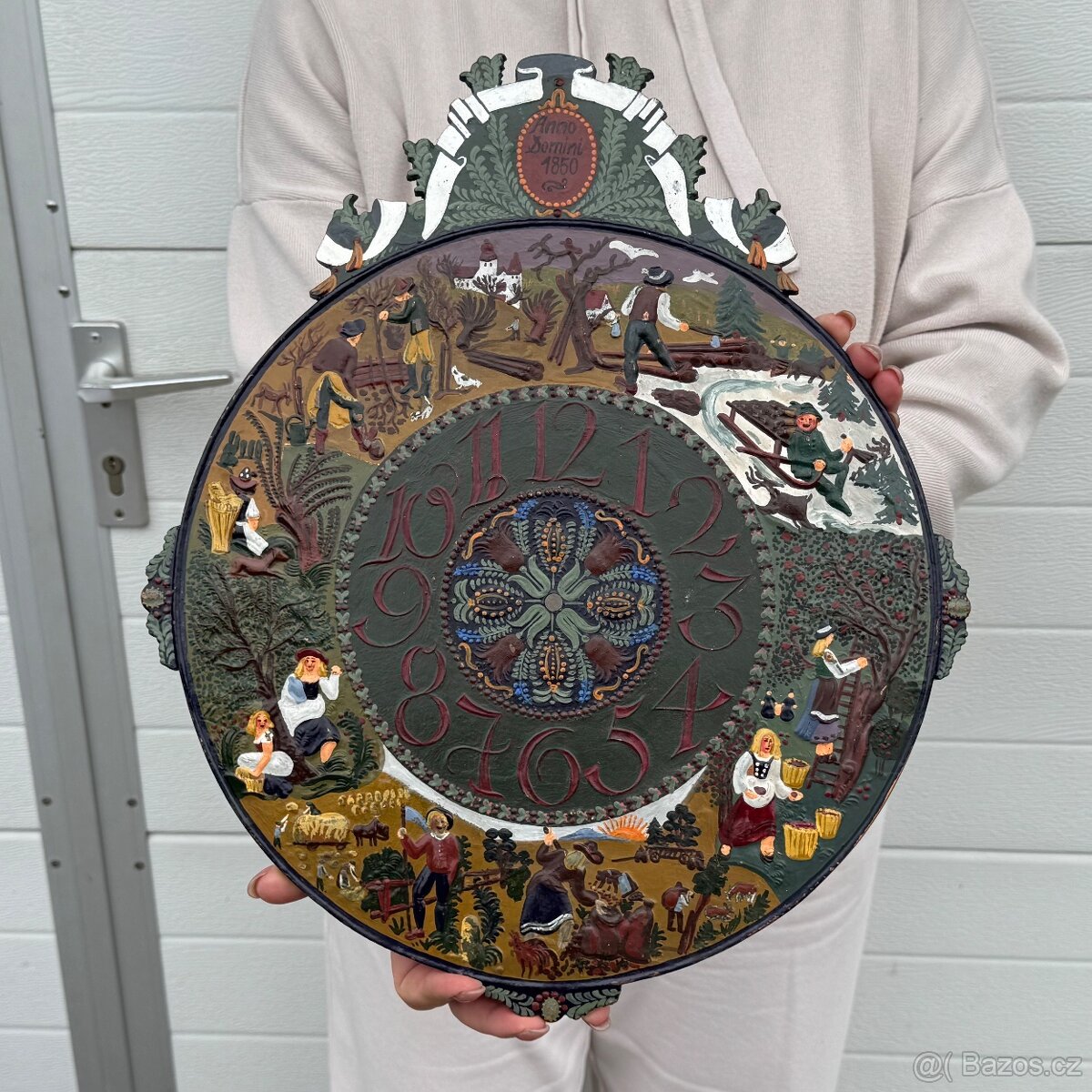 A velký malovaný hodinový ciferník měď