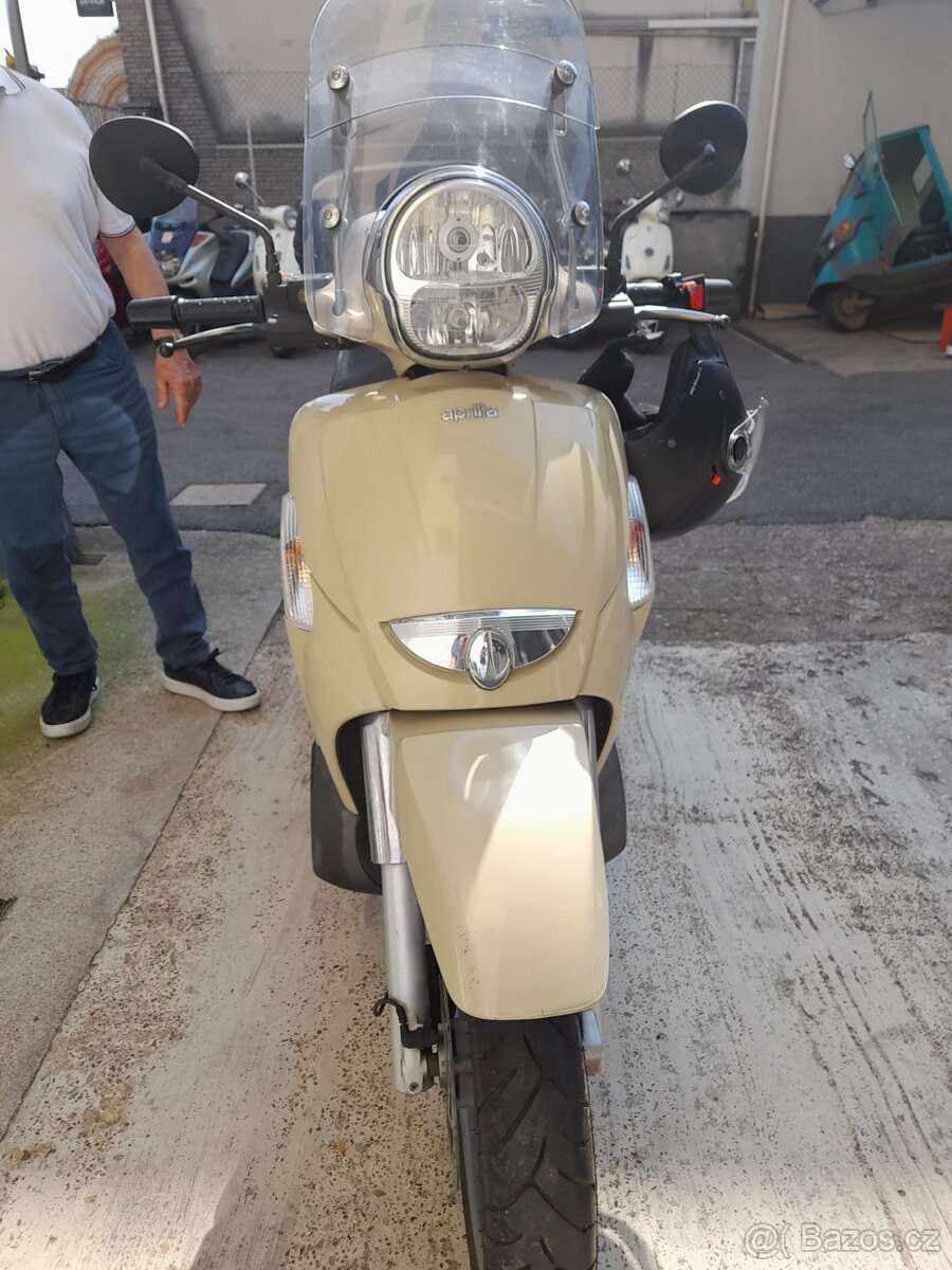 Aprilia Scarabeo 500 licht