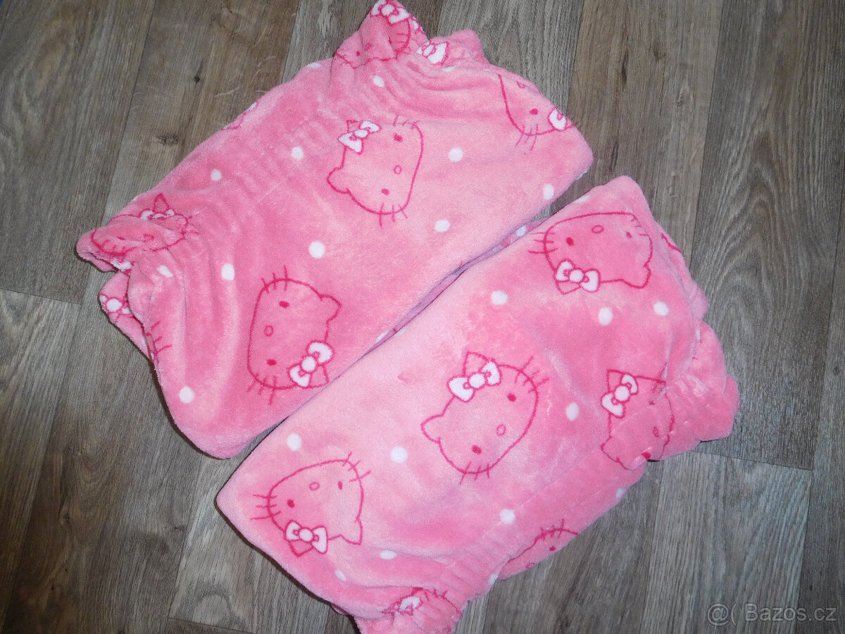 Nádherný župan Hello Kitty vel. 116, UV tričko 134/140
