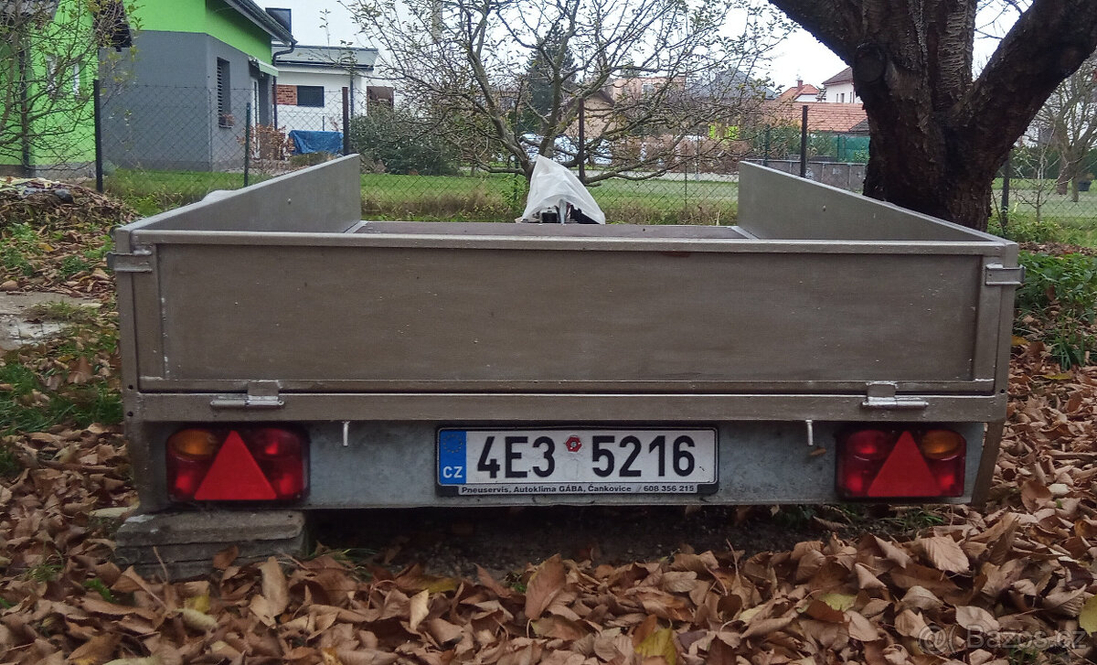 PŘíVĚS NÁKLADNÍ VALNíKOVÝ