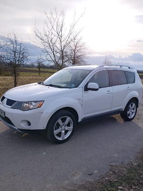 MITSUBISHI OUTLANDER 4X4MITSUBISHI OUTLANDER 4X4