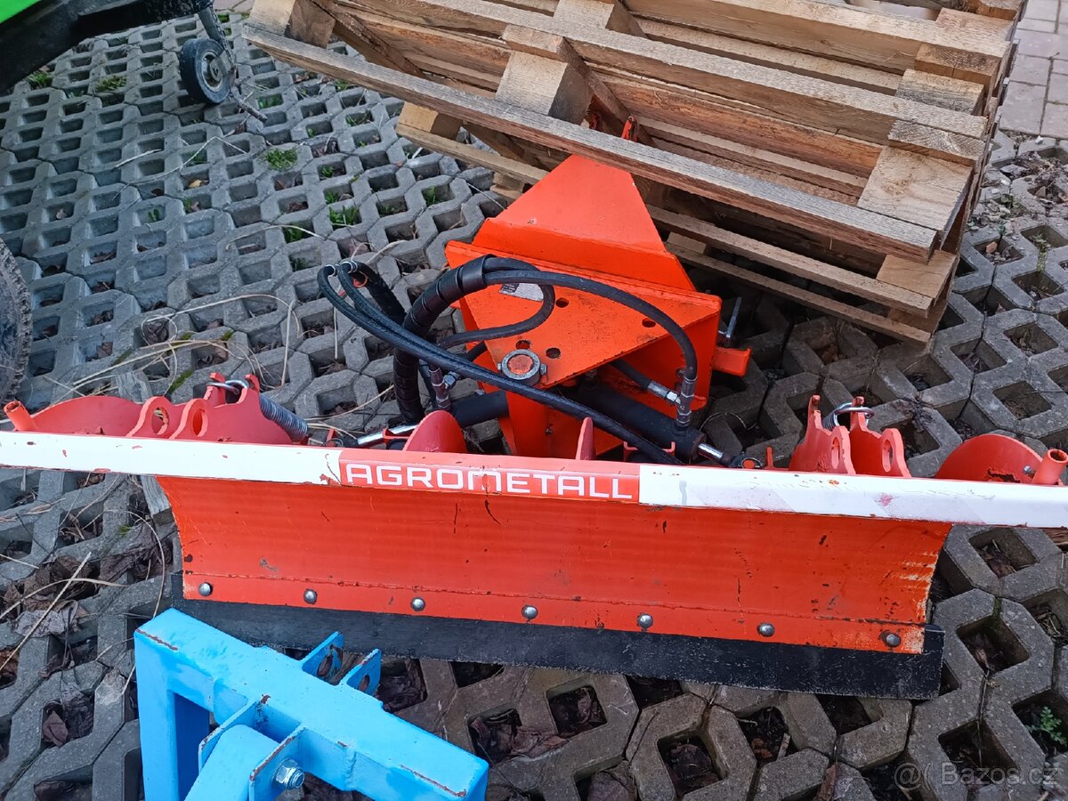 Prodám čelní radlici na malotraktor
