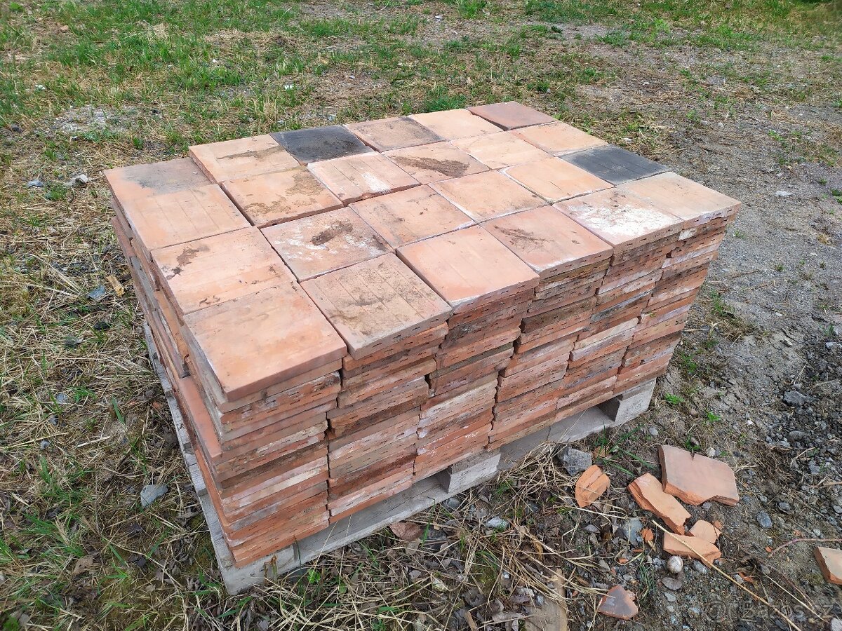 Půdovky - 20x20x2,5cm - 120 let