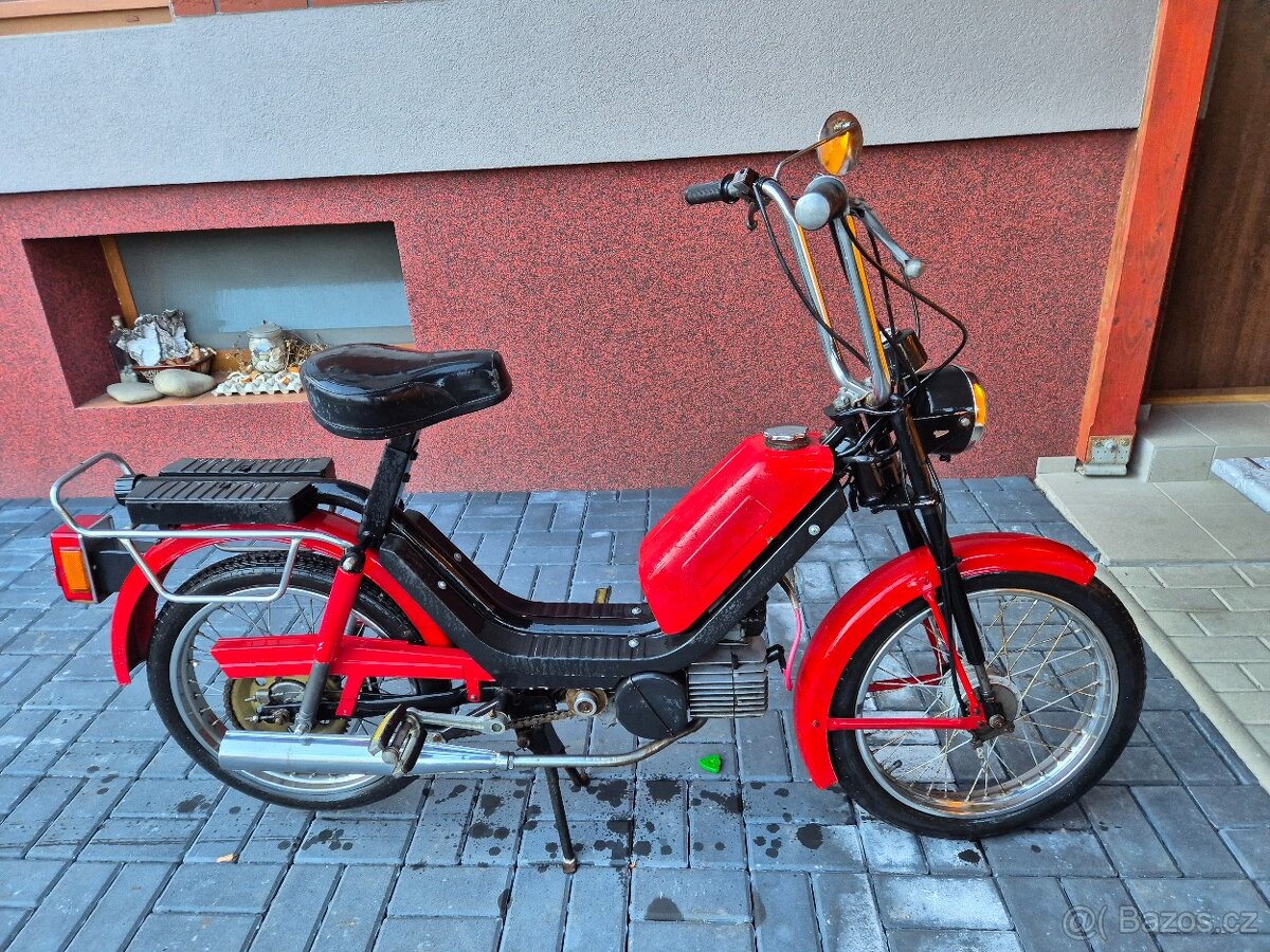 Babetta 210 s kartičkou, červená 3.