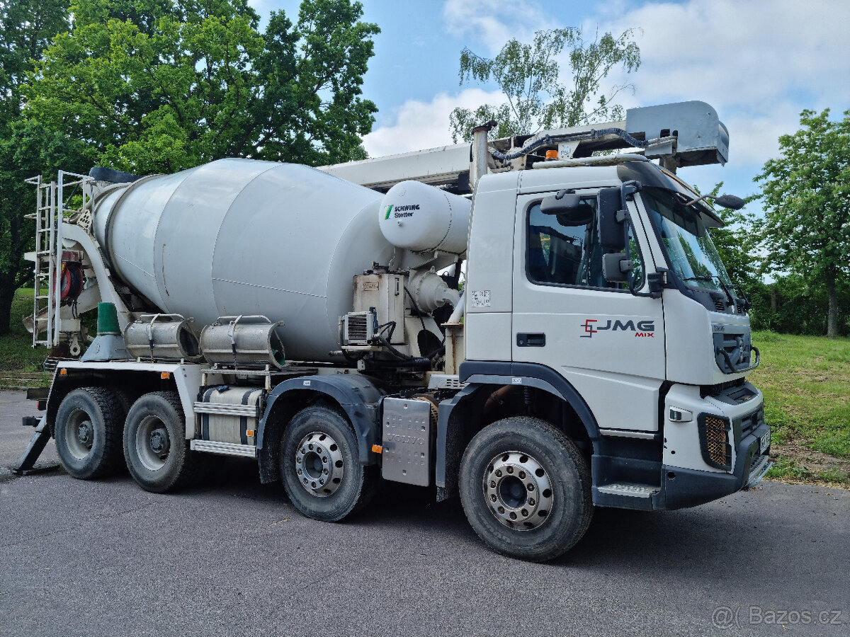 Autodomíchávač / mix VOLVO s pásem