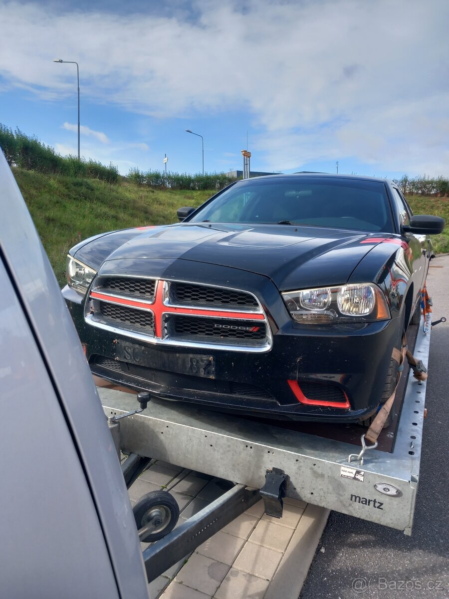 Prodám Dodge Charger 3.6 V6