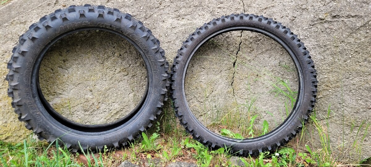 Enduro Cross Motopneu na dojíždění