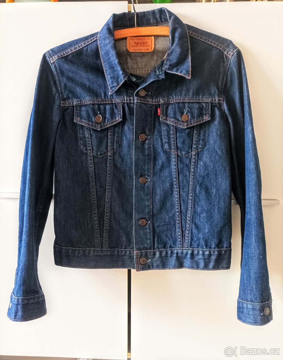 Levi's bunda
