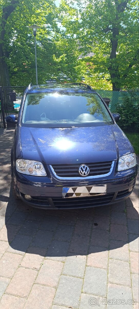 VW Touran 2.0TDI BKD,7míst,2004
