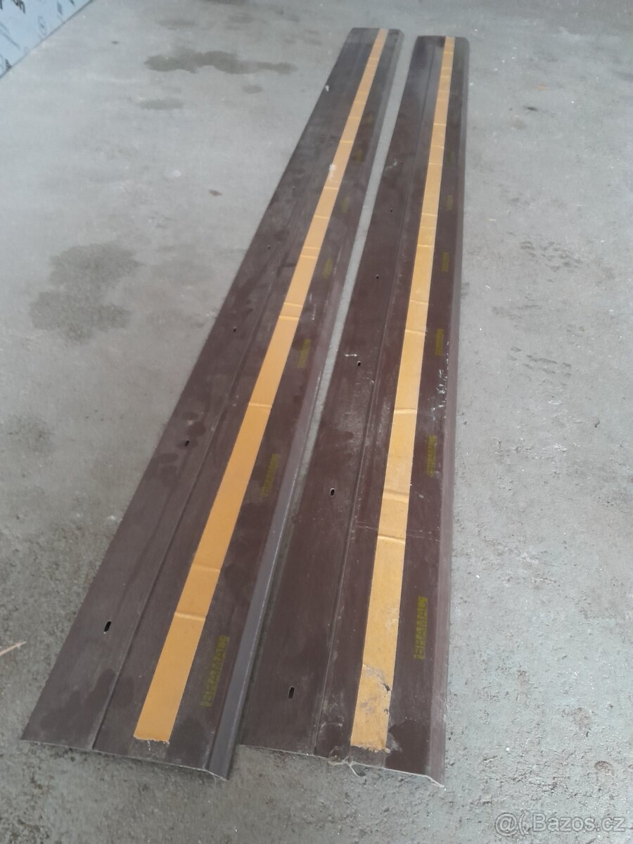 2ks okapnička PVC pod fólii Bramac