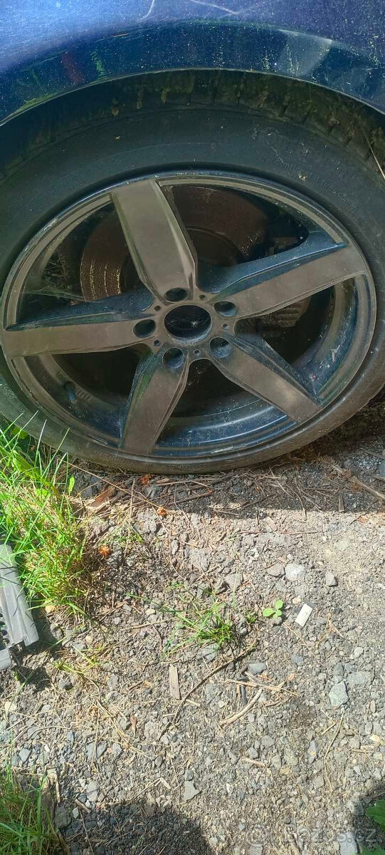 Kola BMW e60 e61 R18