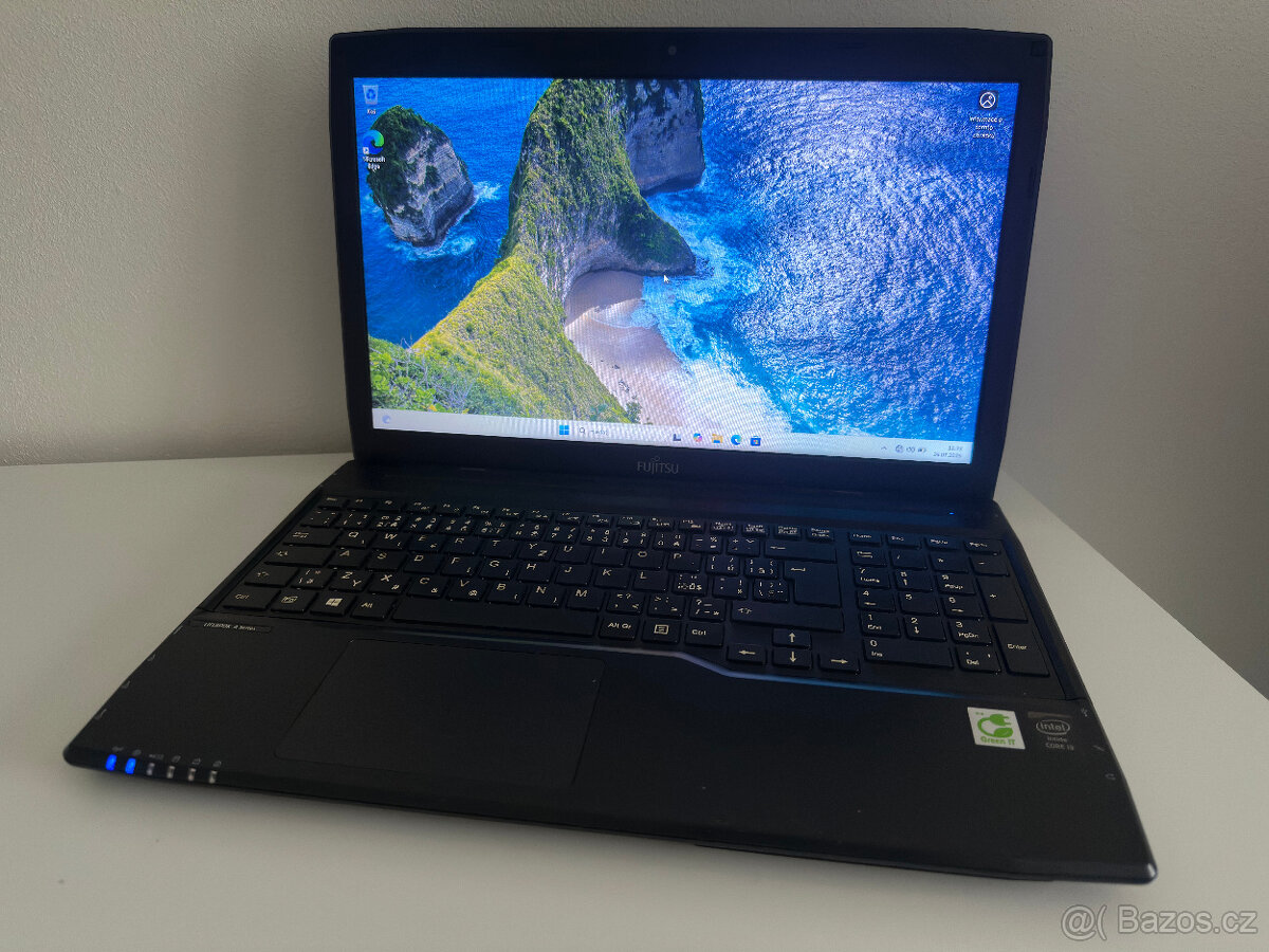 FUJITSU Lifebook A544 - SSD/Windows 11/nová baterie