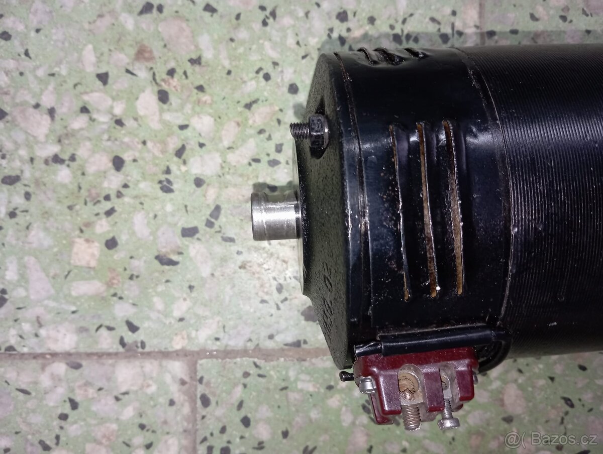 Dinamo Zetor 25 a Super