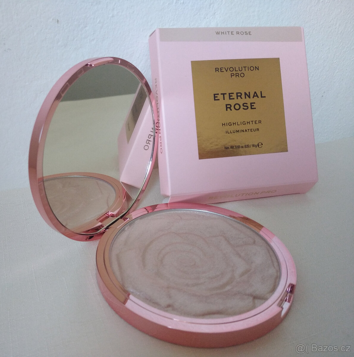 Pudrový rozjasňovač Revolution Rose White 18g