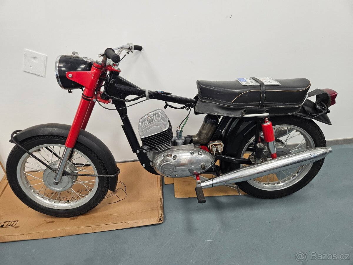 Jawa Californian 350/362 r.v.1973 s TP
