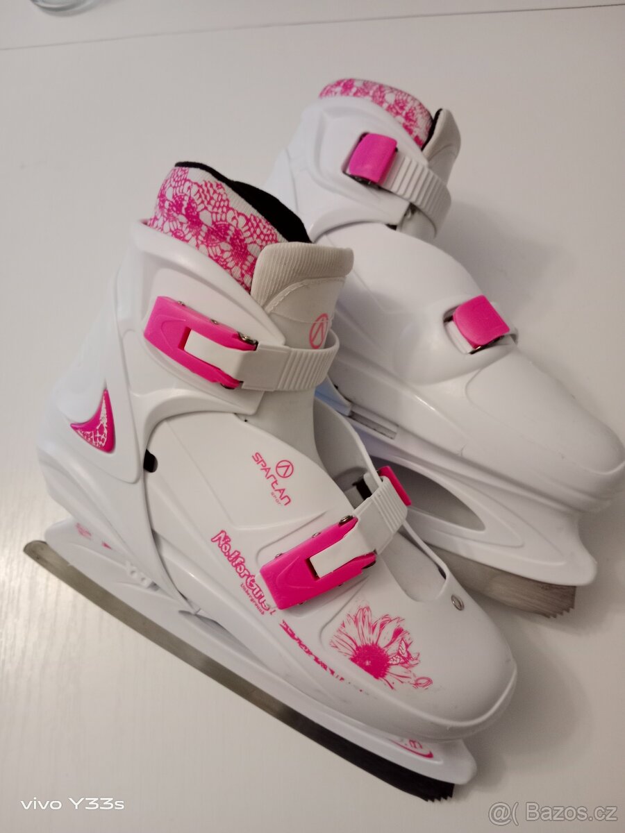 Rostoucí dívčí brusle Sparťan vel. 37-40