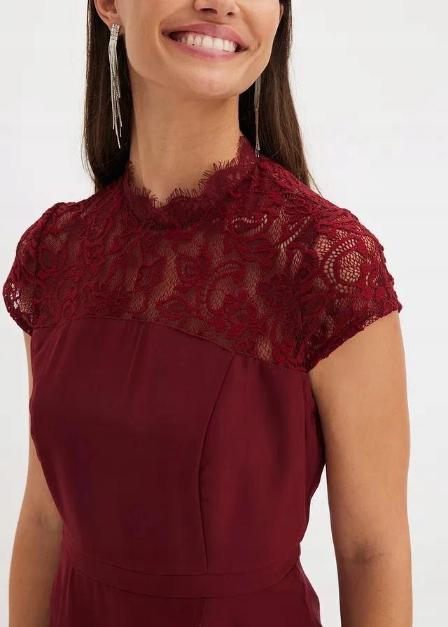 Nádherné společenské šaty 44