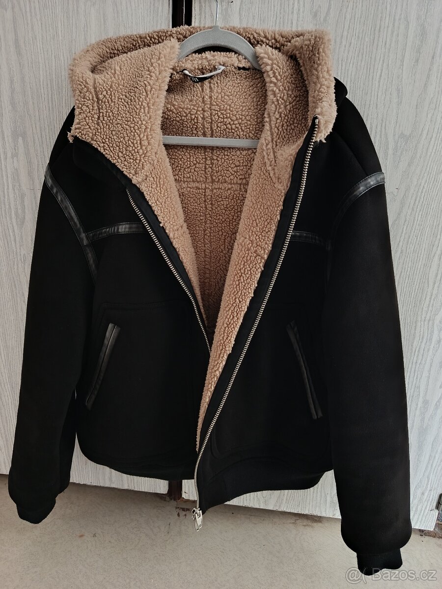 Pánský zimní bomber značky ZARA XL s kapucí a beránkem