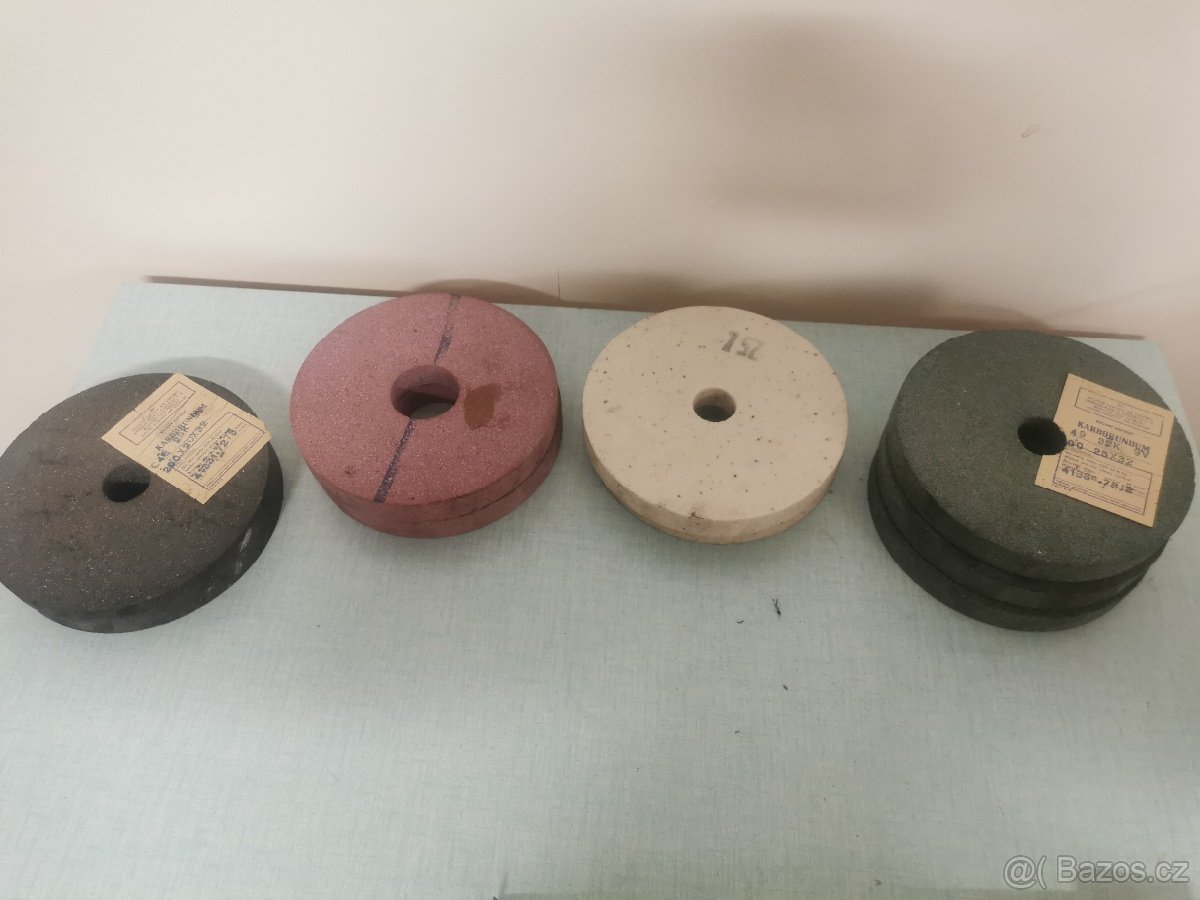 Brusné kotouče na stolní brusku