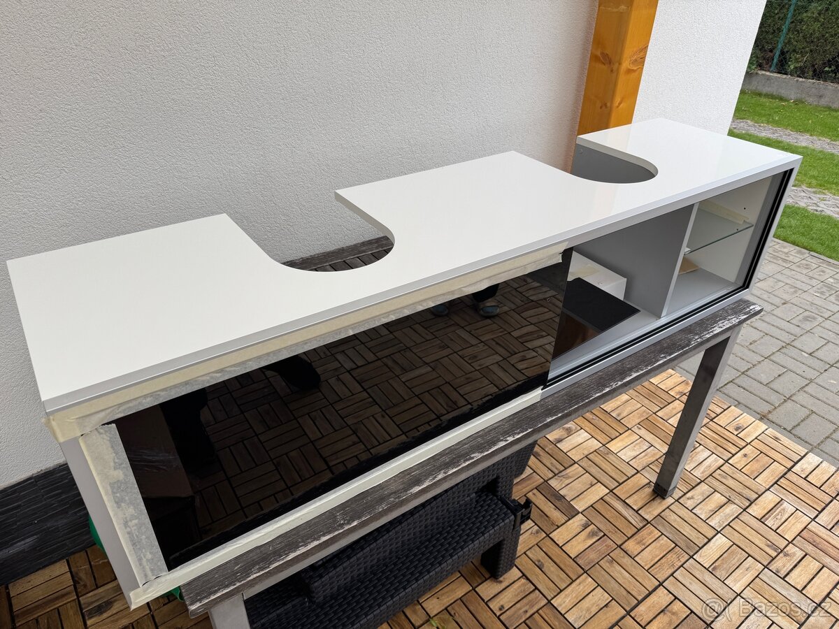 Skrinka pod umyvadlo Laufen Velka 160cm