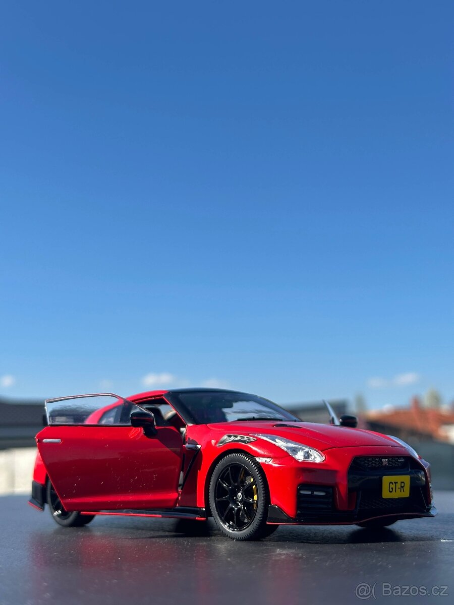 Zberatelske modely v mierke 1:24 na predaj.