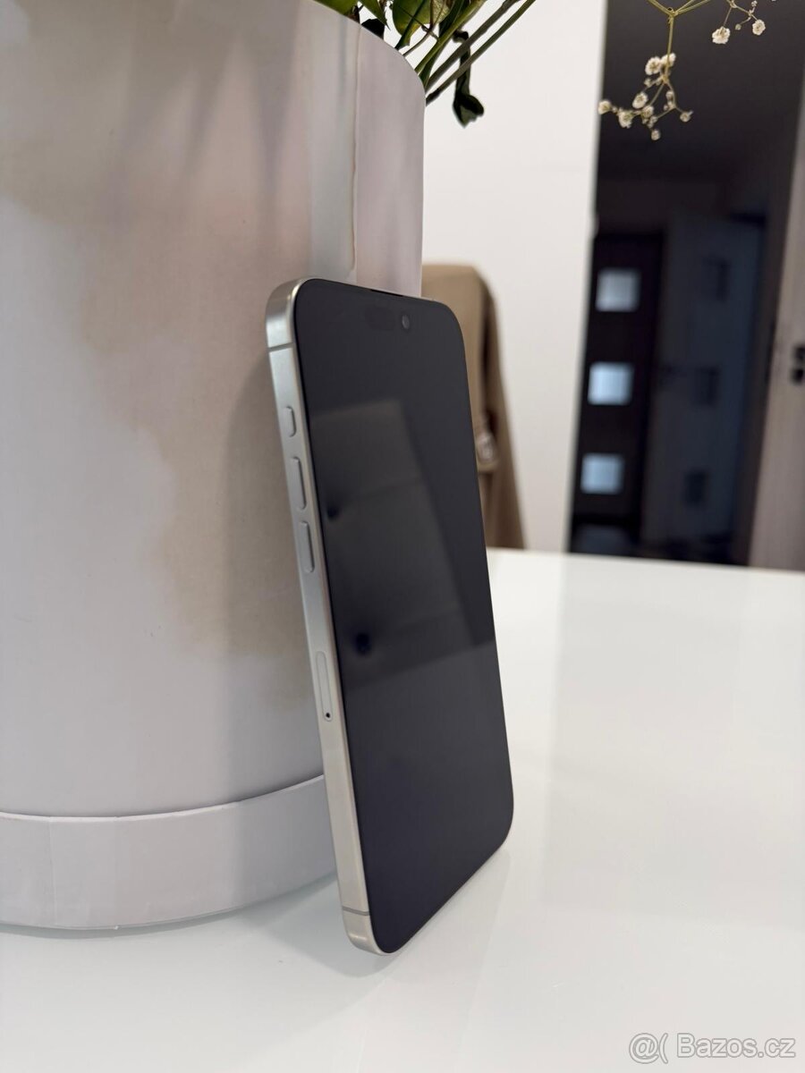 Prodám iPhone 15 Pro Max, Top stav 100% baterie