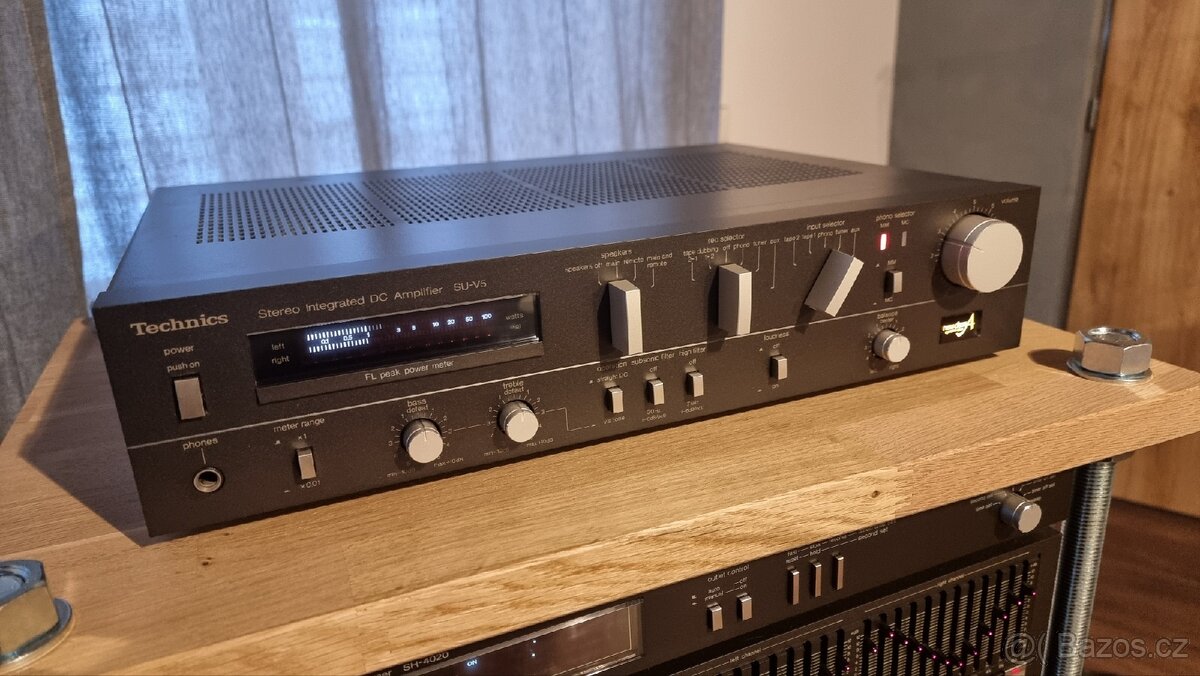 Zesilovač Technics SU-V5