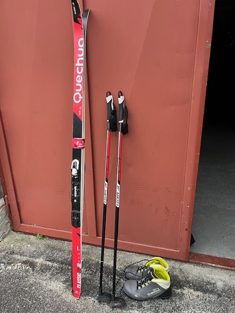 Dětský běžkařský set 140cm (šupina)