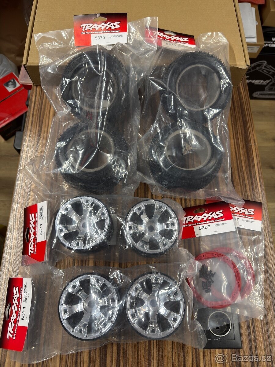 4x nové pneu Traxxas pneu 3.8" Response Pro S1, vložka +dis