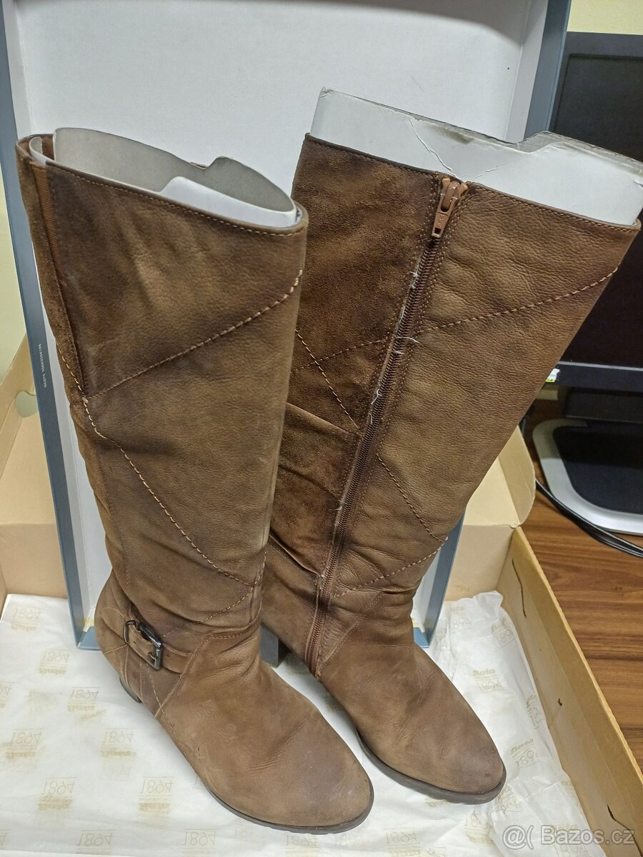 Dámské kozačky BATA, vel. 40