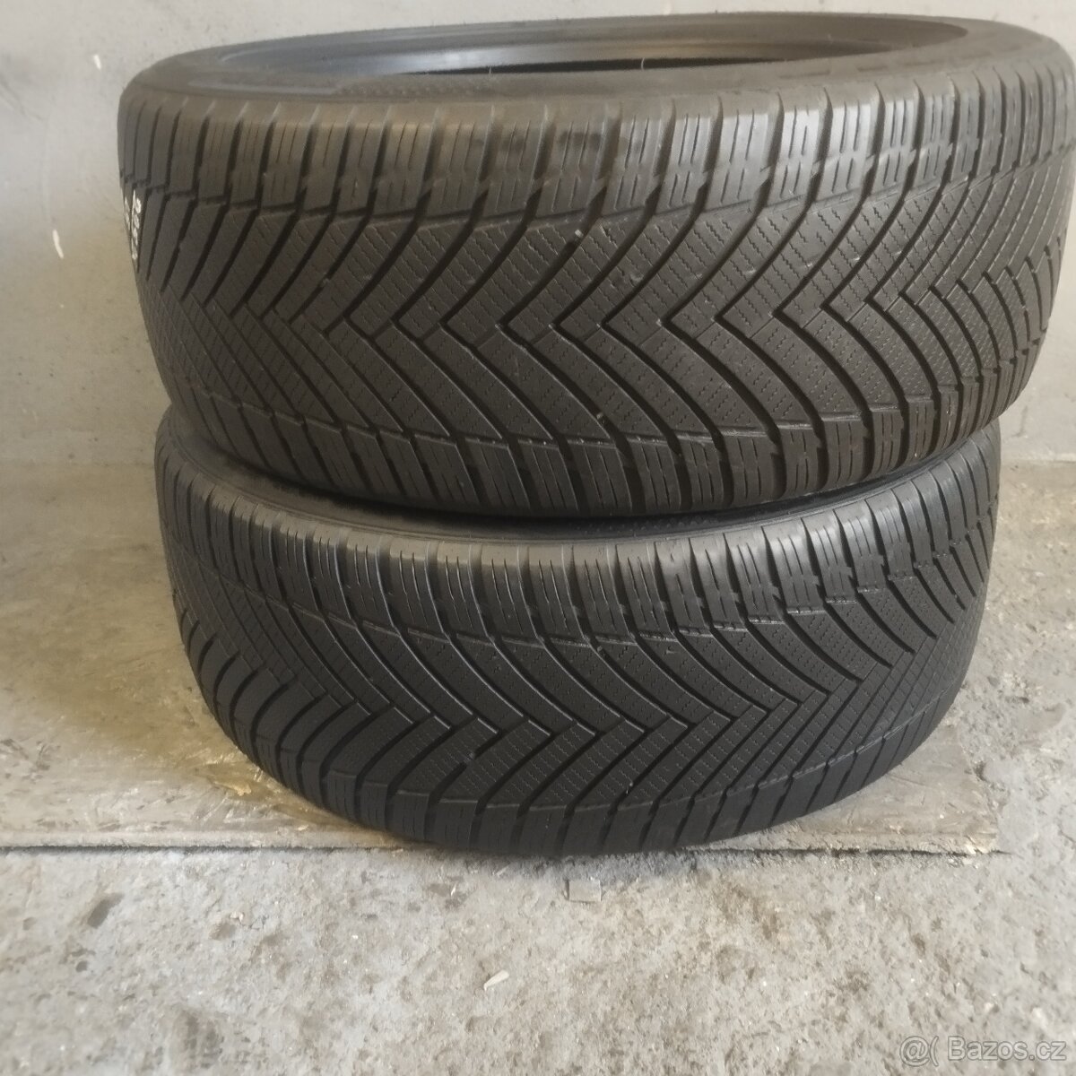 Celoroční pneumatiky 225/45/17 IMPERIAL