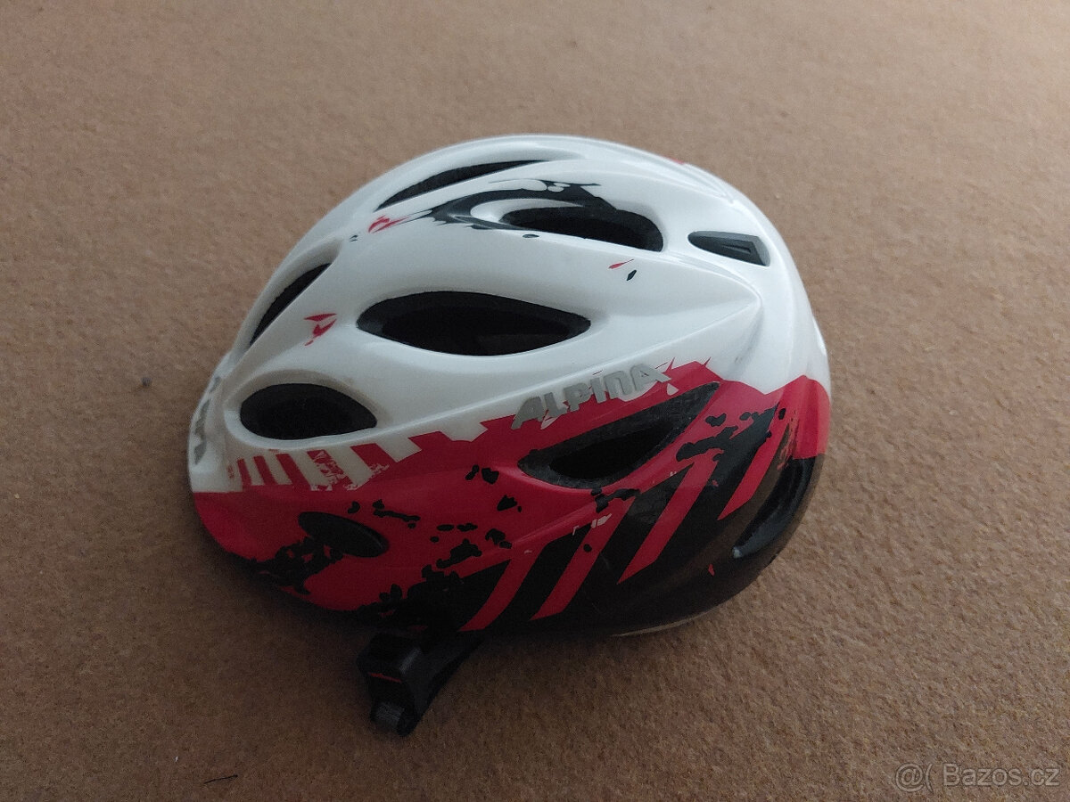 detska prilba na kolo